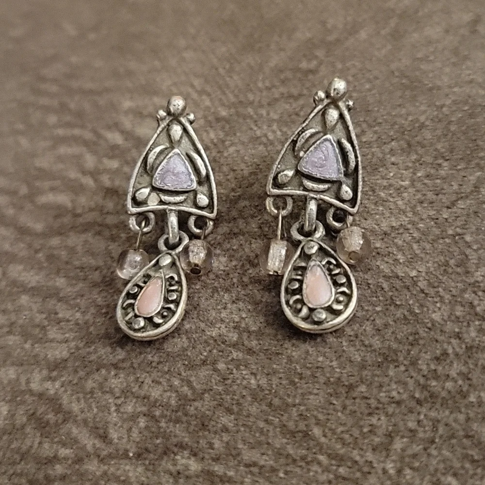 VTG Silvertone Purple Pink Enamel Chandalier Post Earrings